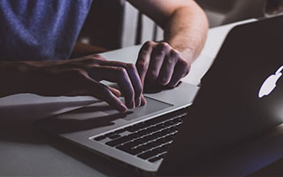 水瓶女如何挽回爱情，情感修复有什么成功技巧？